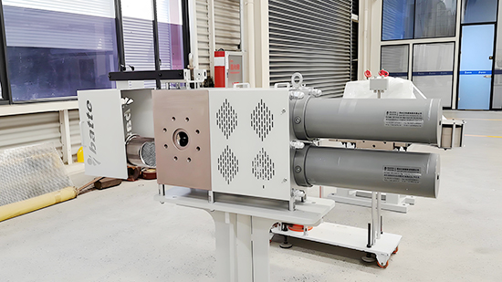 雙柱液壓換網器